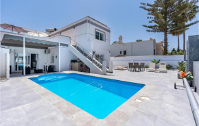 Stunning Apartment In Roquetas De Mar With Wifi